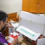 Intendencia de Policía del Guayas y Arcsa decomisan más de 500 mil mascarillas quirúrgicas sin registro sanitario y clausura locales