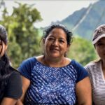 Arraigo, la otra cara de la migración: nuevo estudio en Latinoamérica revela por qué millones se quedan en sus países a pesar de las crisis