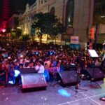 Más de 20.000 se concentraron en el corazón de Guayaquil en una noche de salsa y celebración