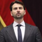 Niels Olsen informó que ha desvinculado a ocho familiares de asambleístas y otros tres renunciaron