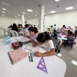 Estudiantes de Puná superan barreras educativas gracias a programa municipal gratuito