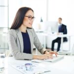 El cierre fiscal se acerca y las empresas afinan sus estrategias para evitar contingencias