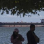 EE.UU. anuncia que controlará de forma indefinida la comercialización del petróleo venezolano