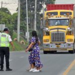 Por iniciativa de la Prefectura del Guayas, en coordinación con otras instituciones, se instalará señalización, semáforo y bahía de buses, en el km 26 de la vía a Daule, zona con alto reporte de siniestros