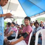 En el suroeste de Guayaquil, Brigadas Médicas de la Prefectura del Guayas, arrancaron campaña para identificar casos de dengue mediante la aplicación de pruebas rápidas