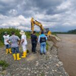Ante la alerta roja por las lluvias, la Prefectura del Guayas se movilizó a puntos críticos, para proteger a la población y a la producción