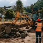 Municipio mejora calles en la cooperativa Vista Bella con relleno y reconformación