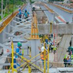 Guayaquil: concluyó primera fase del montaje de vigas en obra estratégica de la Av. del Bombero