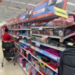 Almacenes Tía activa su campaña escolar con promociones, facilidades de pago y experiencias para acompañar a las familias en una de las temporadas de mayor gasto del año