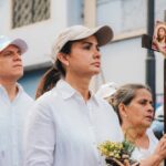 “Hoy pedimos por un Ecuador de paz, de reconciliación y de perdón”: El mensaje de la Prefecta Marcela Aguiñaga durante la Procesión del Cristo del Consuelo 2026