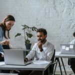 ¿Por qué Meta despide trabajadores mientras gana miles de millones?