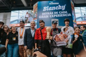 La Feria Raíces cerró con la premiación de las mejores huecas y miles de visitantes