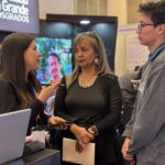 Hasta 50 % más ingresos y solo el 2,14 % de ecuatorianos con posgrado: feria gratuita “Expo Posgrados 2026” reunirá las maestrías más demandadas hacia 2030