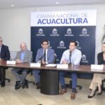 Electrificación del sector camaronero toma impulso con acuerdo entre la CNA y el Ministerio de Ambiente y Energía