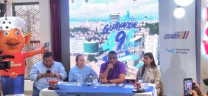 Gobernador del Guayas socializa planes de seguridad y proyectos juveniles en diálogo con los medios