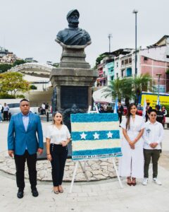 Gobernación del Guayas honró a Guayaquil con la tradicional ofrenda floral por sus 491 años de fundación