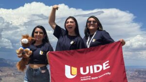 UIDE cumple 34 años tras consolidar una transformación que hoy la ubica entre las universidades más innovadoras del mundo