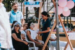 Feria municipal acercó servicios gratuitos de salud y bienestar a moradores de Sauces 2