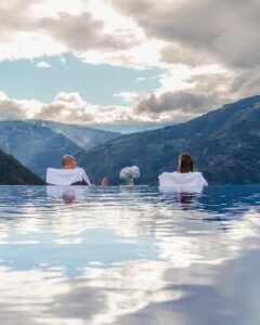 Baños figura entre los 20 pueblos más bellos del mundo y Luna Volcán como el hotel recomendado