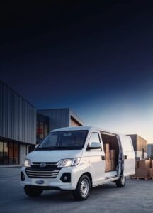 Karry consolida su liderazgo en el Autoshow Guayaquil 2026 con el lanzamiento de la nueva Van Cargo 1.5 cc