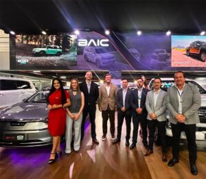 En Autoshow 2026, BAIC presenta su primer eléctrico que recorre hasta 400 km con solo $4,10