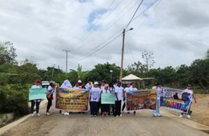 Familiares realizan plantón en cárcel El Encuentro para pedir traslado de reclusos