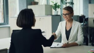 ¿En qué consiste la “contratación silenciosa” en las empresas?