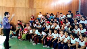 Cine infantil en Guayaquil alcanza a más de 870 niños y se encamina a los 1.000 beneficiados