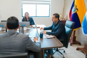 Consejo Provincial del Guayas, liderado por el prefecto Carlos Encalada, aprueba inversión histórica de más de $66 millones del BDE, para prevención y mitigación en 6 cantones