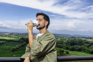 Starbucks® se une a Camilo celebrar los rituales que conectan el café y la música