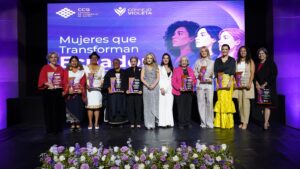 Ecuador reconoce a 11 mujeres que convirtieron su trayectoria en un legado