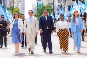 Prefectura del Guayas rindió homenaje a Guayaquil por los 206 años de su Independencia