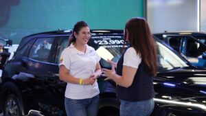 BYD superó en un 30% su meta de reservas en Automundo 2026