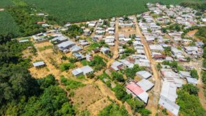 Inundaciones en Tenguel y Balao: Prefecto Carlos Encalada desplegó inmediatamente maquinaria y técnicos, para proteger la vida de las familias más vulnerables ante El Niño, en Guayas