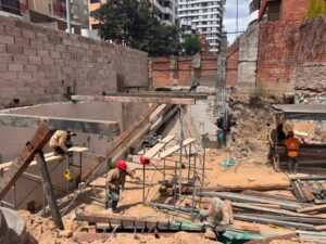 Alpha Builders obtiene la Licencia Metropolitana de Urbanismo para el proyecto Castle Rock y alista inicio de trabajos técnicos en Quito