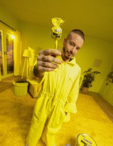 Bon Bon Bum y J Balvin se unen en una colaboración que llevará 55 millones de unidades a 15 países, incluido Ecuador