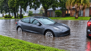 ¿Los autos eléctricos pueden sobrevivir a las fuertes lluvias?